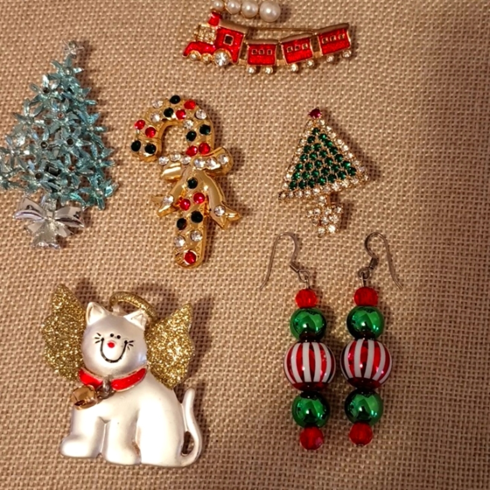 Brooch